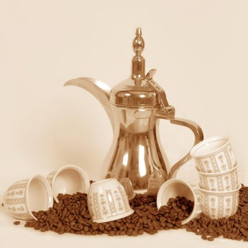 dallah traditional arabic coffee pot with cups